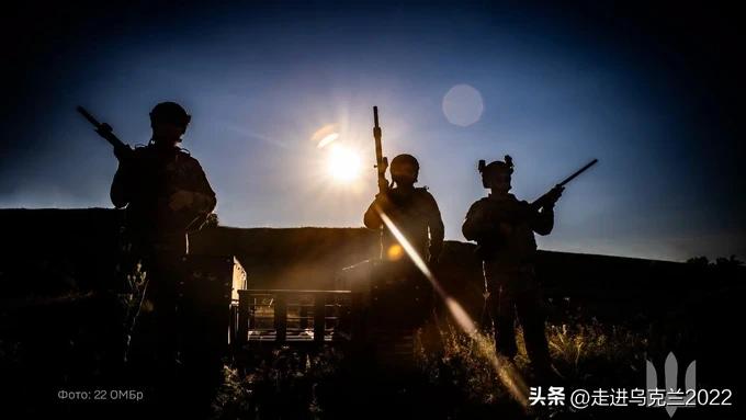 乌军苏梅地区指挥官纠正DeepState错误标记，并介绍当前接触线态势




