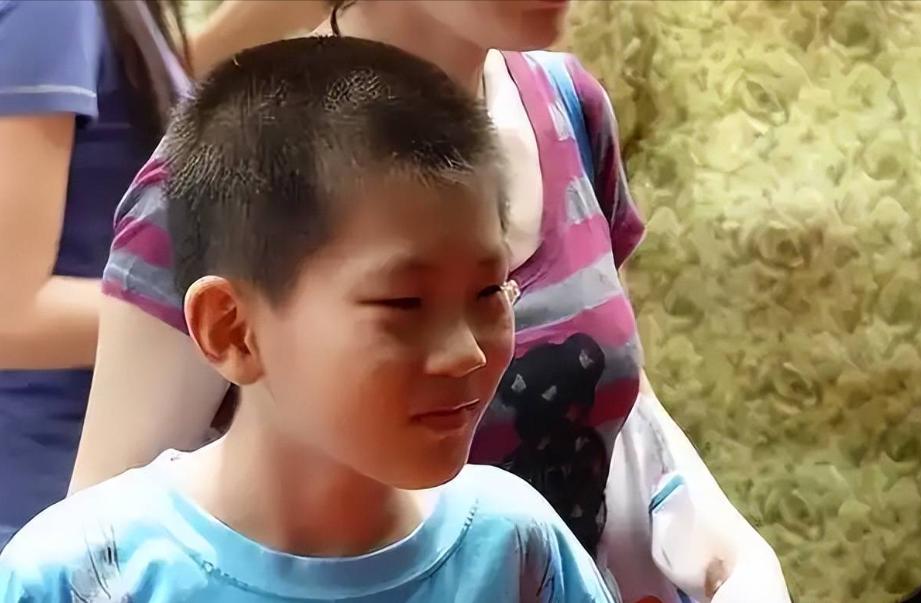 “国家的一大损失！”2000 年山东惊现神童，两天读完小学，10岁参加高考斩获 