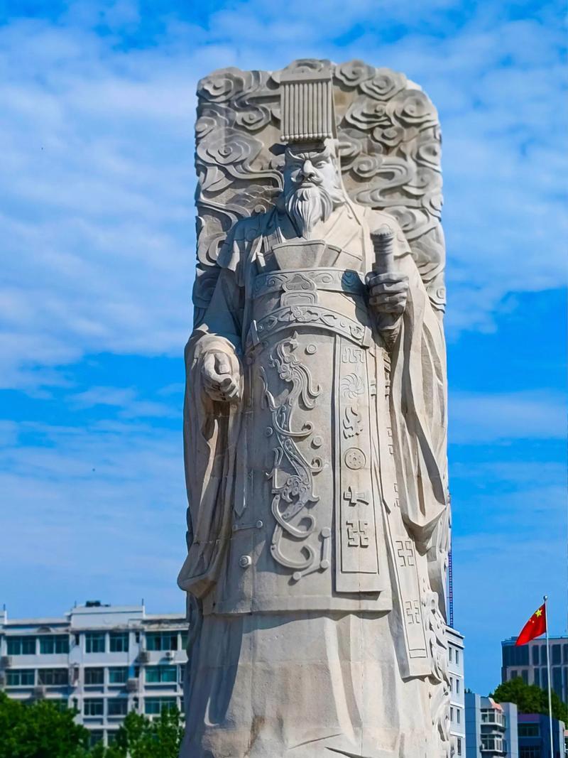 咸阳作为中国第一帝都，是秦文化的发源地和核心承载地，其秦文化遗存极其丰富，形式多