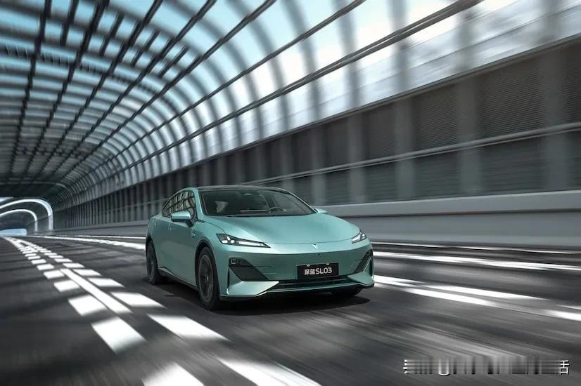 15万以内最强运动轿跑？深蓝2025款SL03上市

几天前，深蓝全新轿车L07