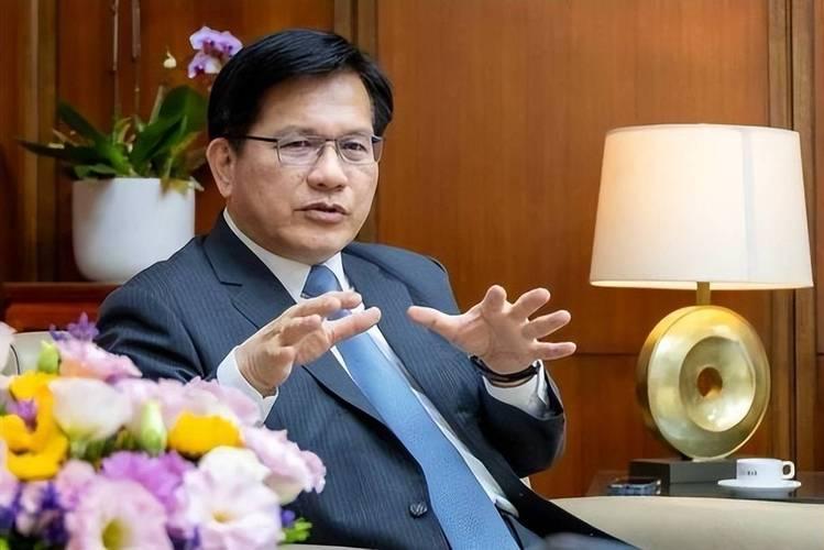 .台当局外事部门6月12日发文说：“强烈谴责中国政府船只公然、史无前例地闯入太平