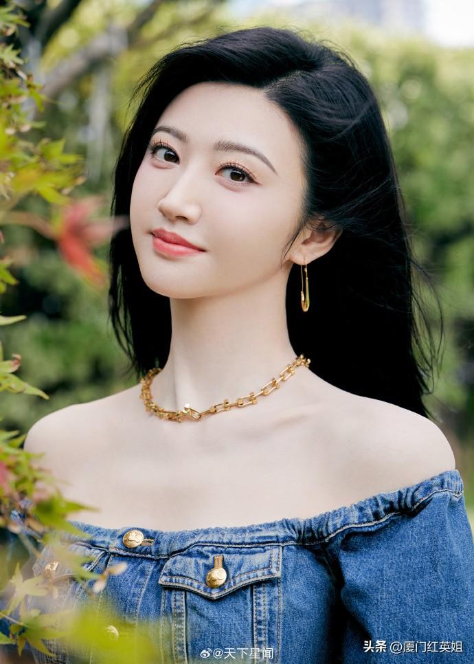 内娱辟谣声明教科书，爆料后23分钟之内，38岁的景甜针对网络流传涉嫌签署的海外代