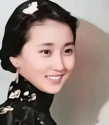 钱学森向蒋英表白：蒋英，要不，你嫁给我吧。蒋英委婉的拒绝：哥，我有男朋友。谁知，