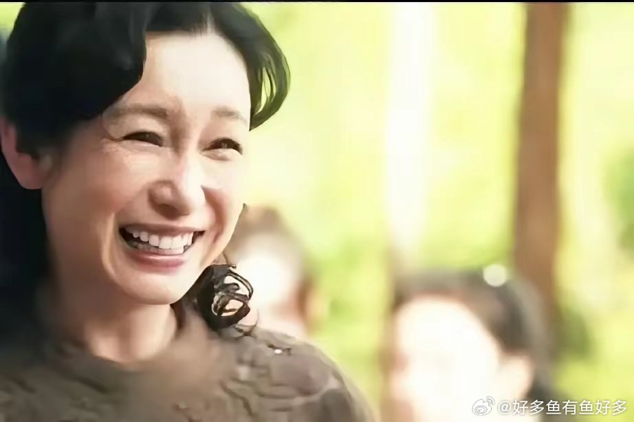 《主角》里，忆秦娥已经是名震全国的大腕了。可有个厨子，愣是直到被她师傅堵在厨房门