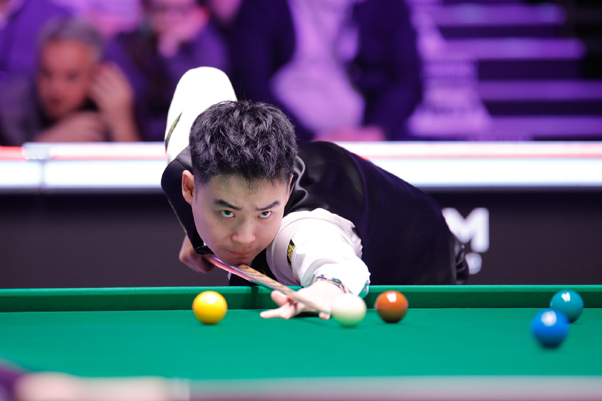 斯佳辉6-0瑞恩戴没有悬念……看完比赛第一反应是“瑞恩戴是怎么混进正赛的？”20