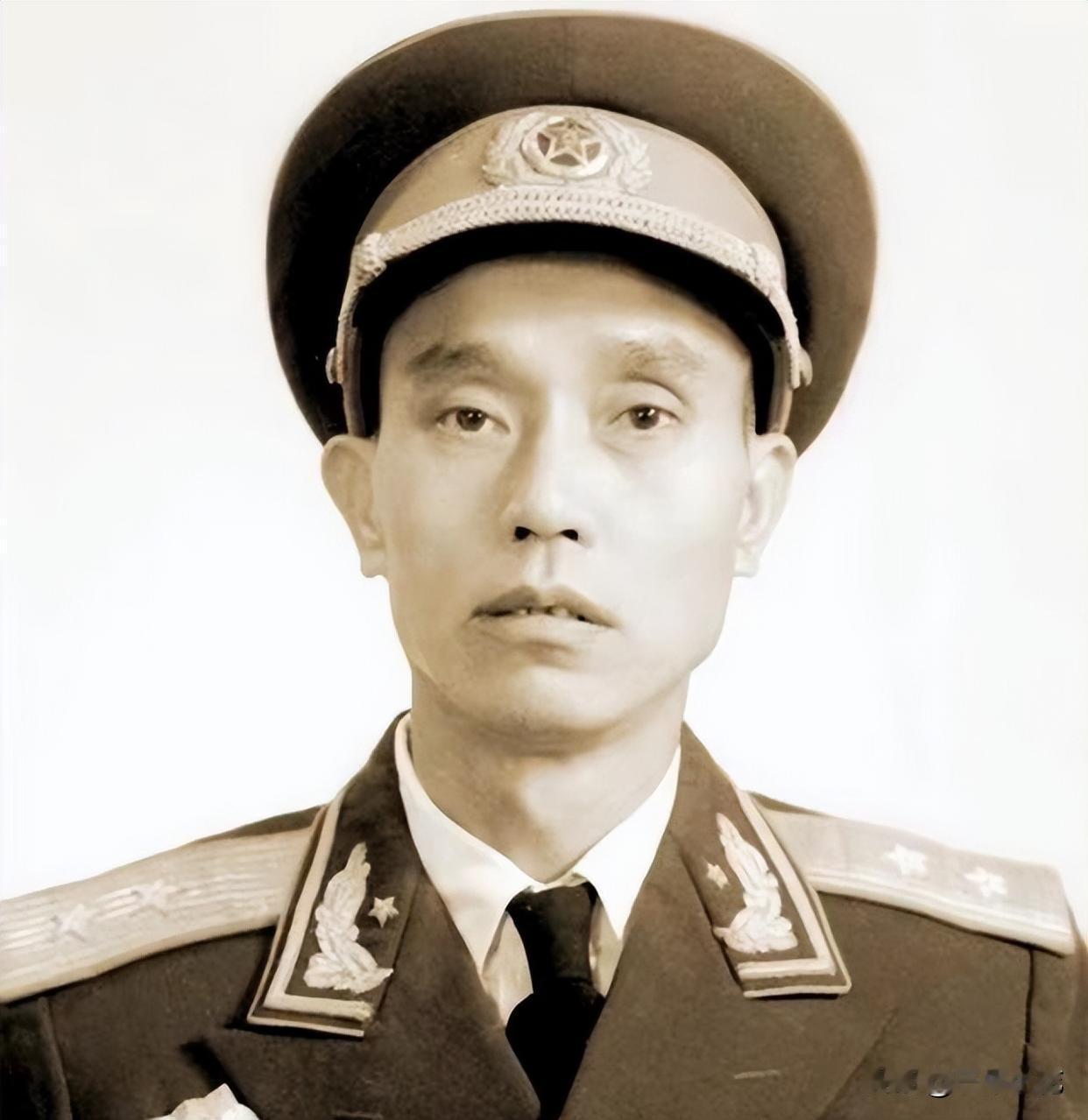 1949年厦门战役，解放军班长孙继伯化装渗透敌军指挥部，竟生擒国民党师长：他拒绝