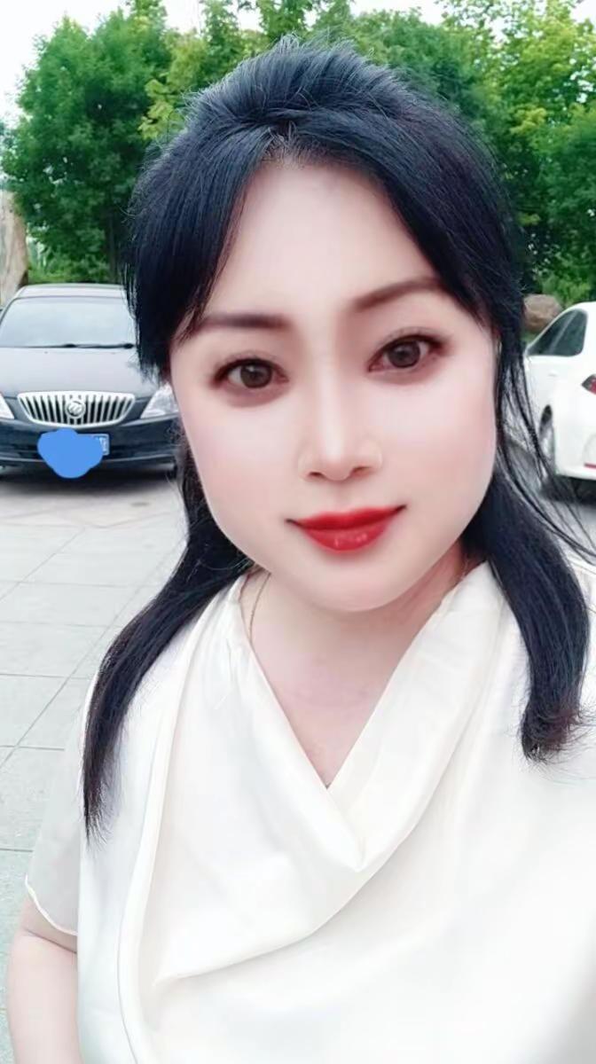 女人的魅力不在于年龄和美貌