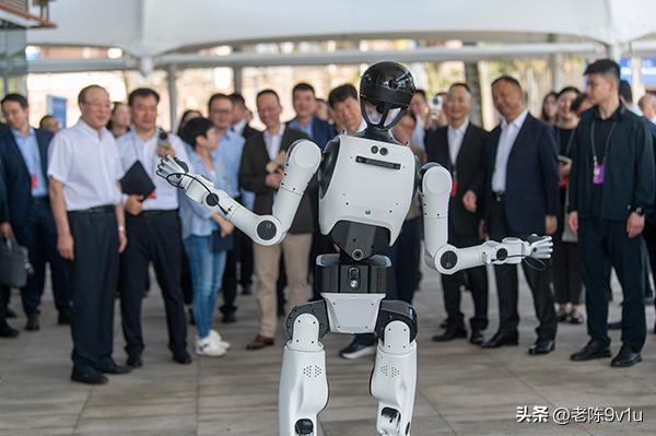 2026年3月，兼具经济研究与政策制定经验的拉特纳以资深投资人身份赴华，旨在通过