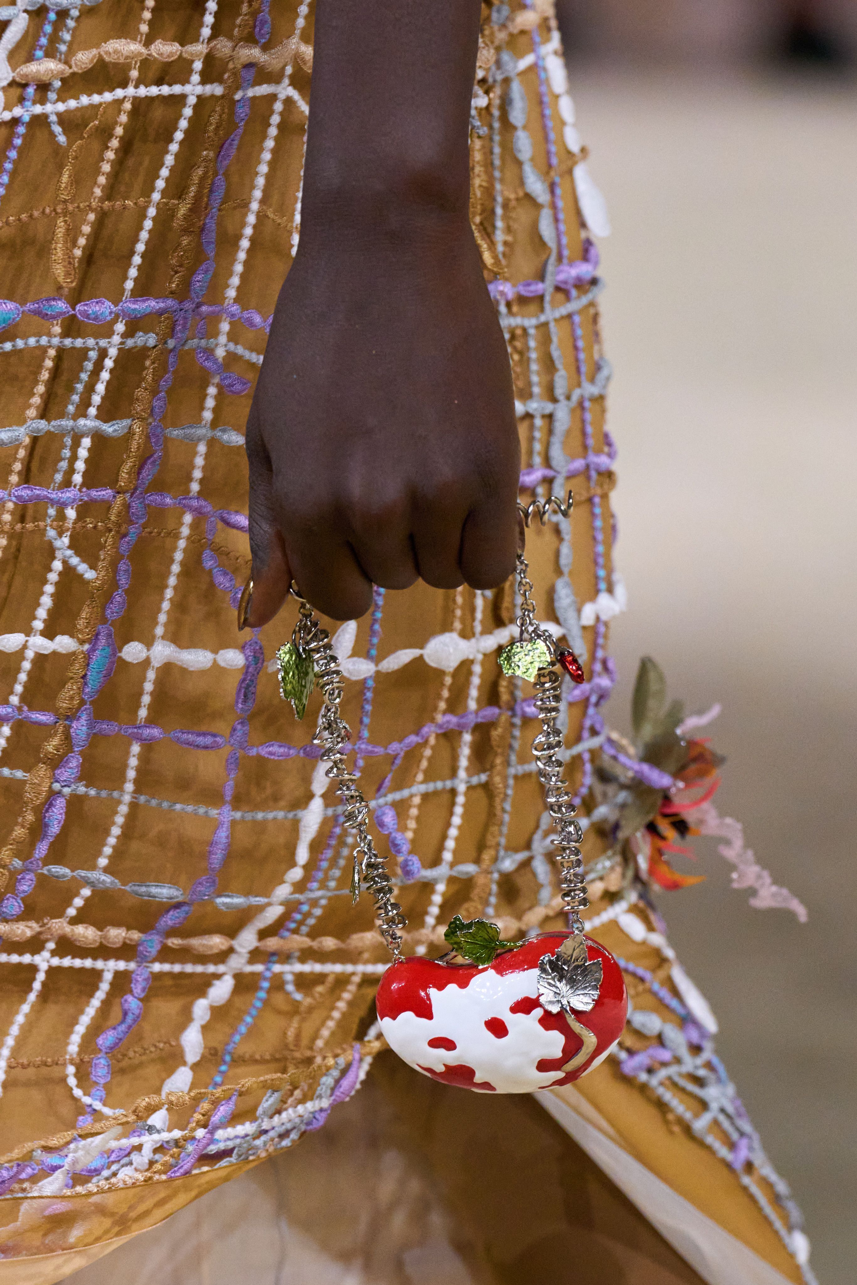 CHANEL  Fall 2026 Couture领饰 、鞋跟 、迷你手袋 、刺