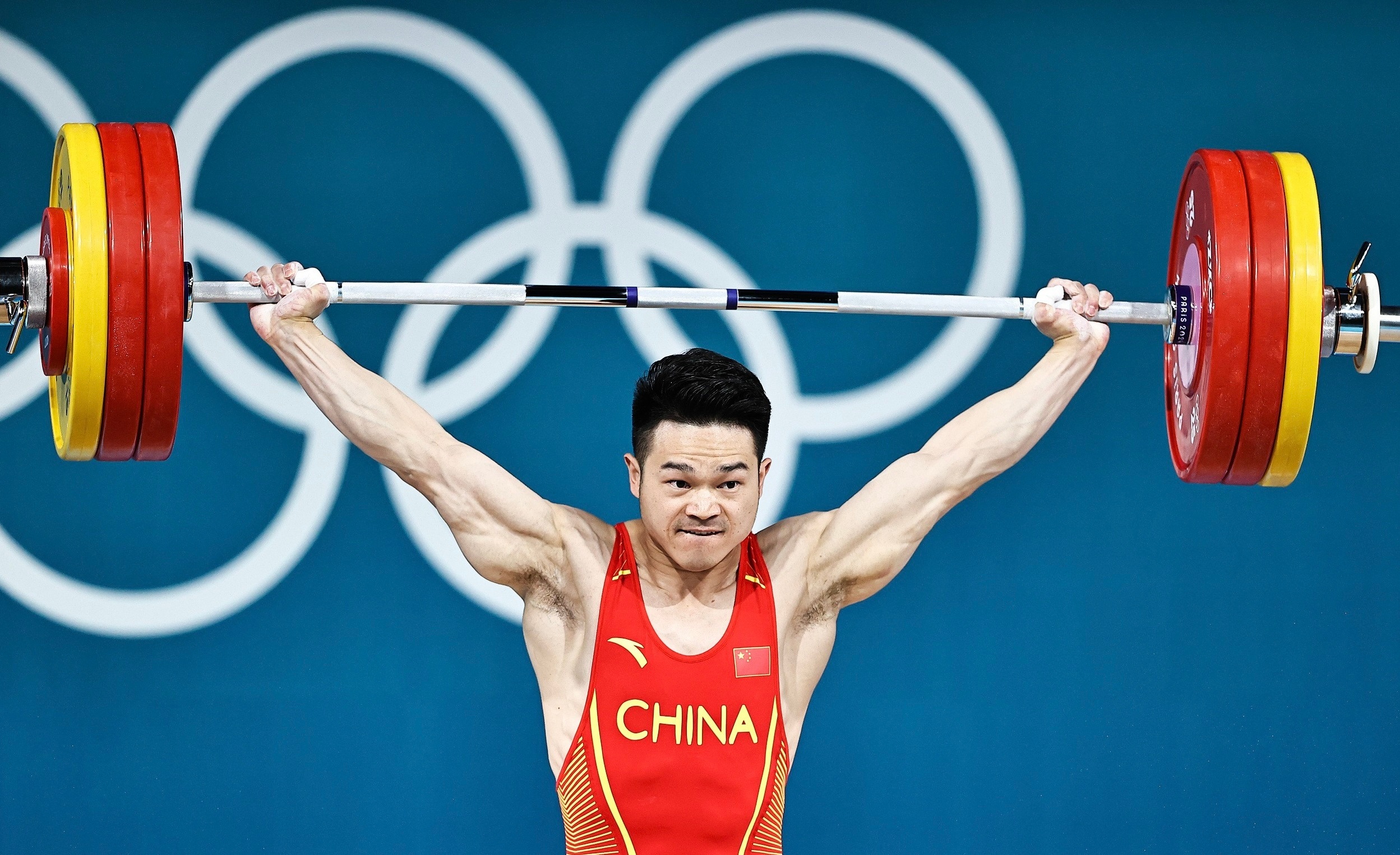 传奇谢幕——举重男子73公斤级决赛，石智勇挺举三次失败，无缘奥运三连冠。石智勇抓