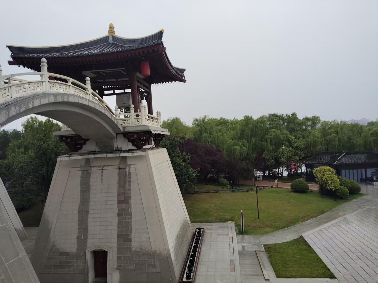 武则天:     看好了，我才是名副其实的灭绝师太。

看到用女儿的命有机会陷害