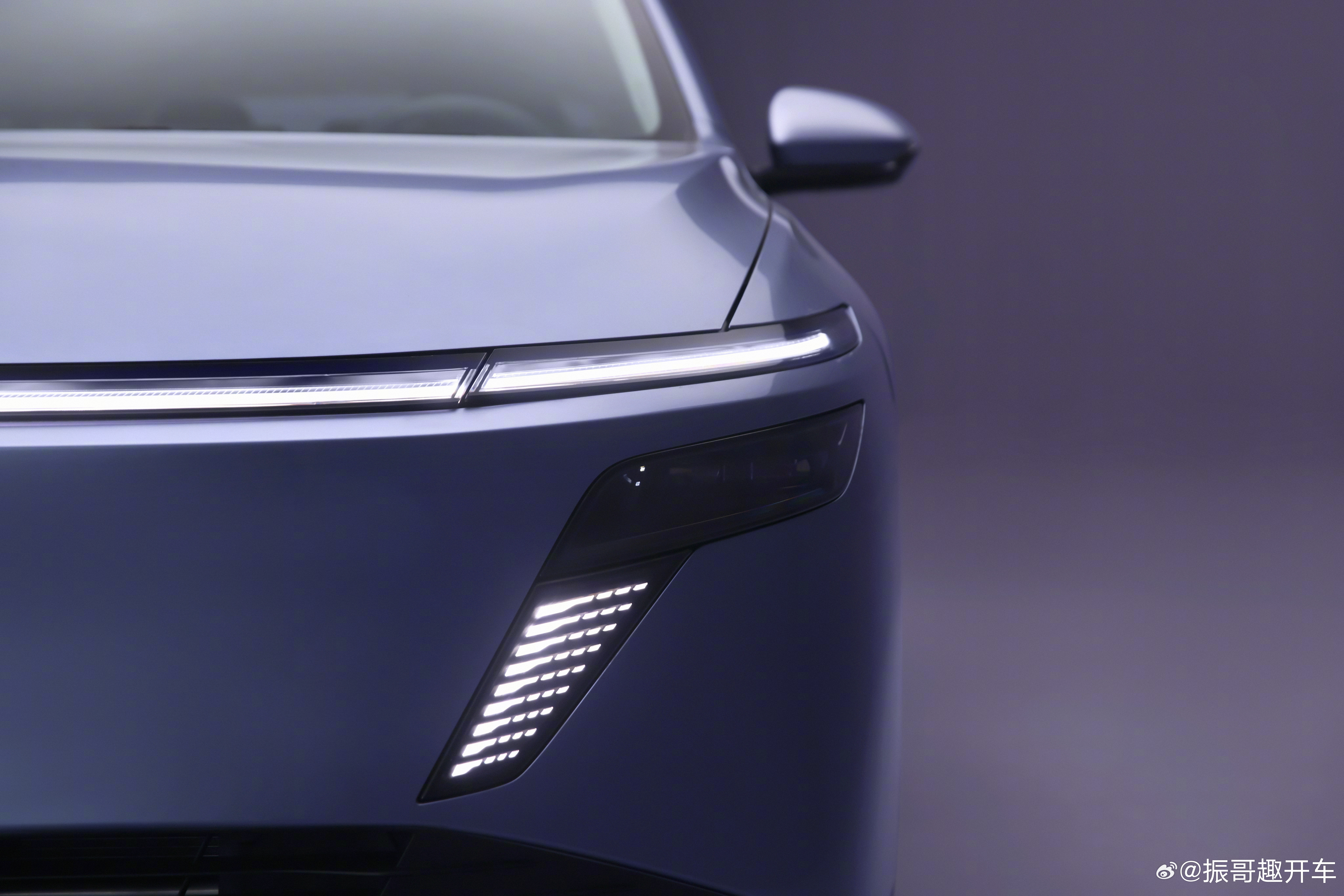 N6神颜一见倾心大v聊车 颜值这块，东风日产N6拿捏的可以说是非常到位了：1.“