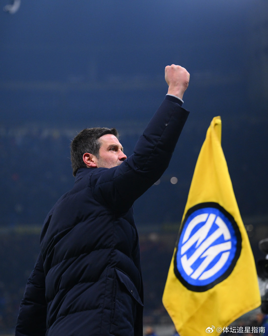 请带领我们继续前进！    cr：国际米兰足球俱乐部 