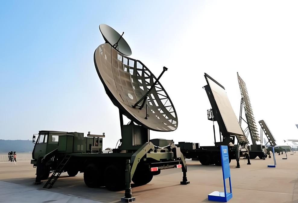 伊朗这一仗，彻底让全世界目光看向了中国！原来中国这30年的防空作战体系建设，思路