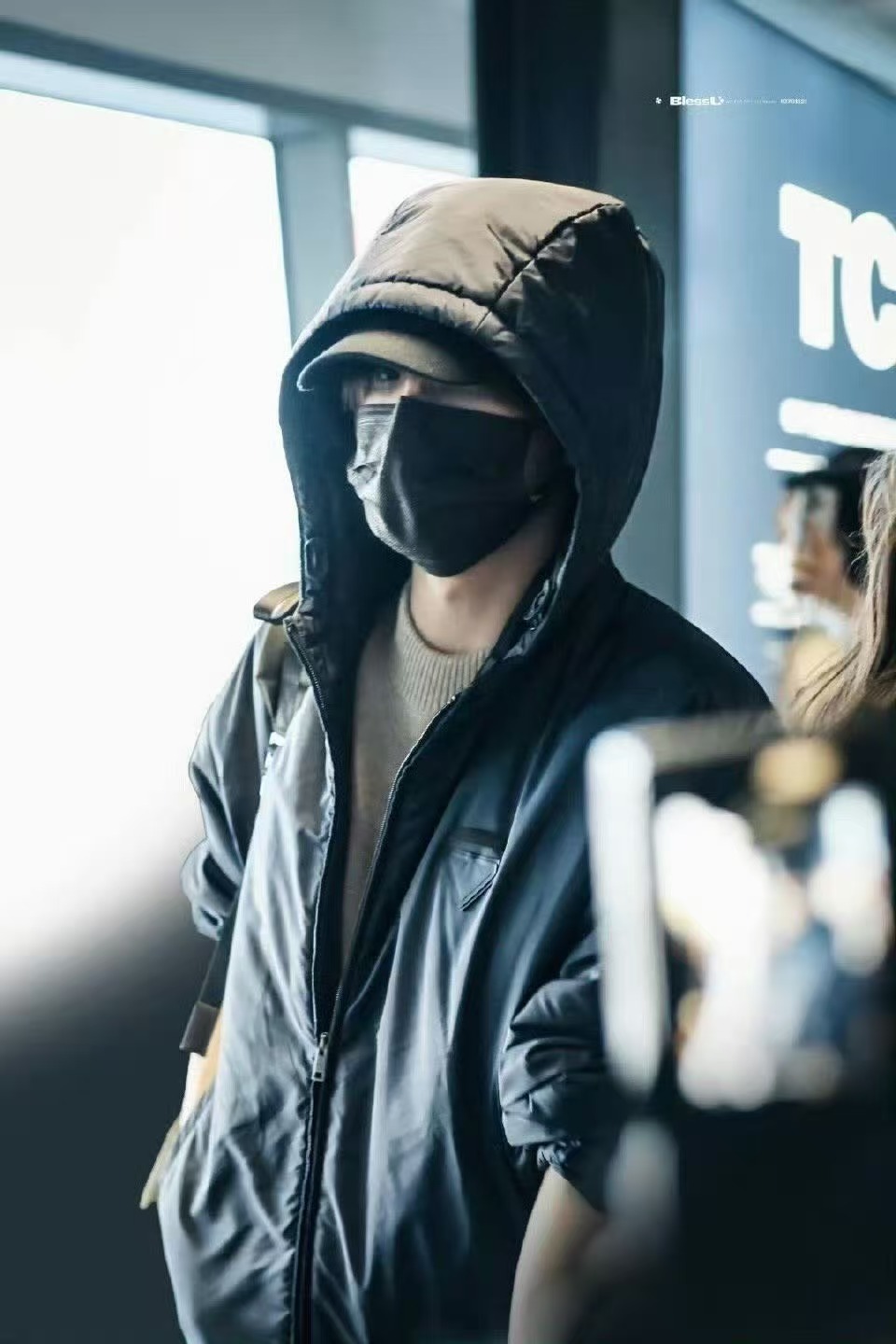 0000在这个快节奏的世界里，让我们偶尔放慢脚步，感受生活的细腻与美好。就像清晨