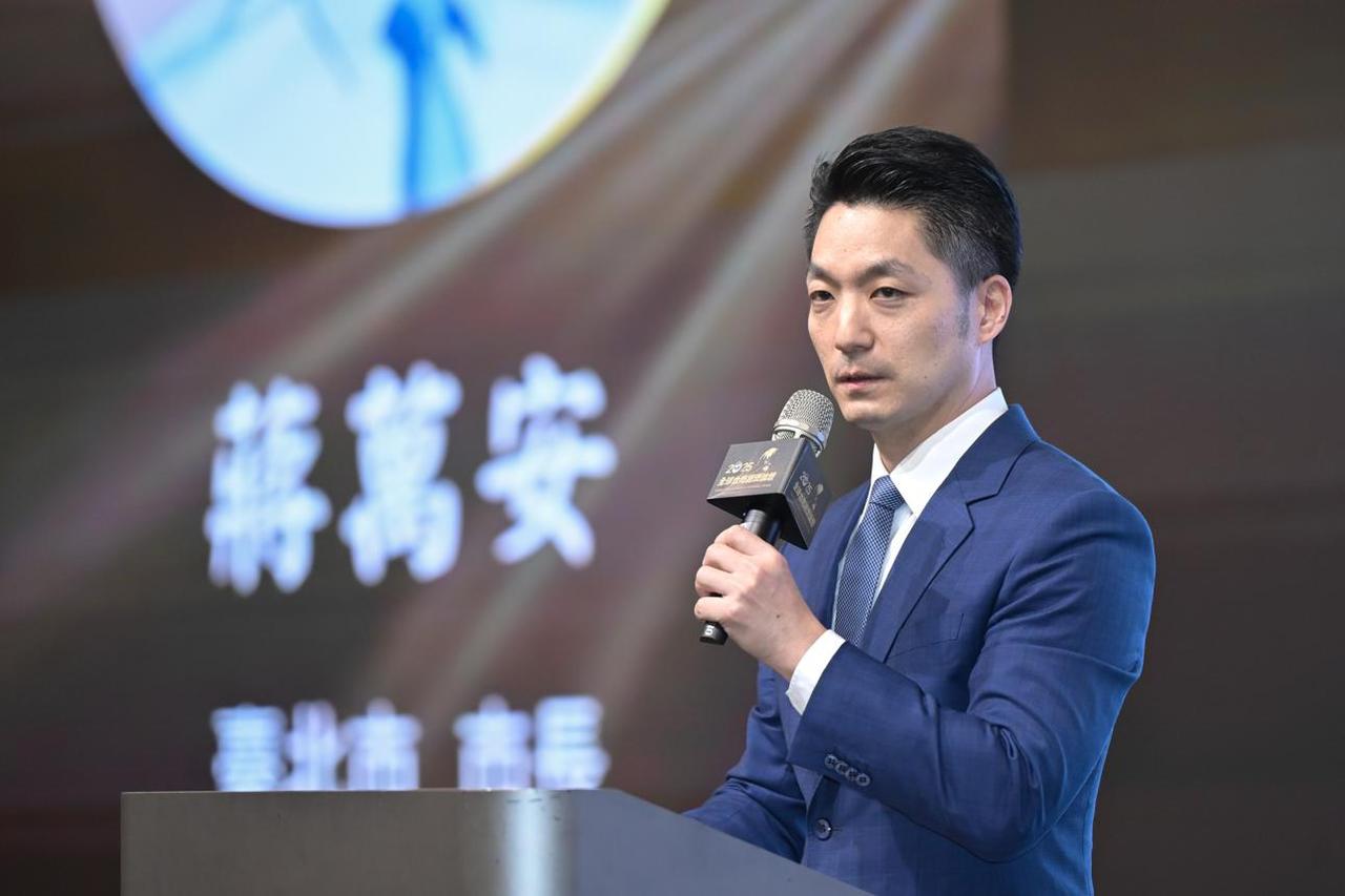 蒋万安放出狠话！他公开表态，倘若大陆军机持续在台海绕飞演习，就打算叫停已经举办十