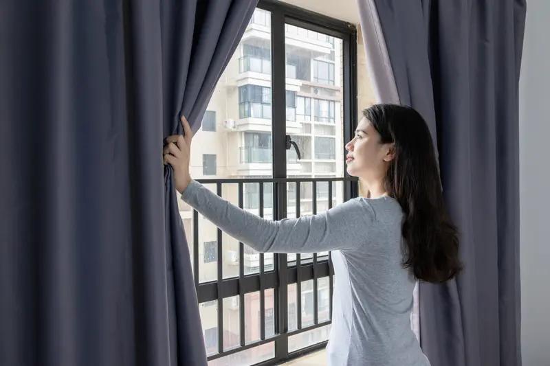 睡不着试试这些方法 晚上困得不行却死活睡不着，太痛苦了！据报告，中国成年人失眠发