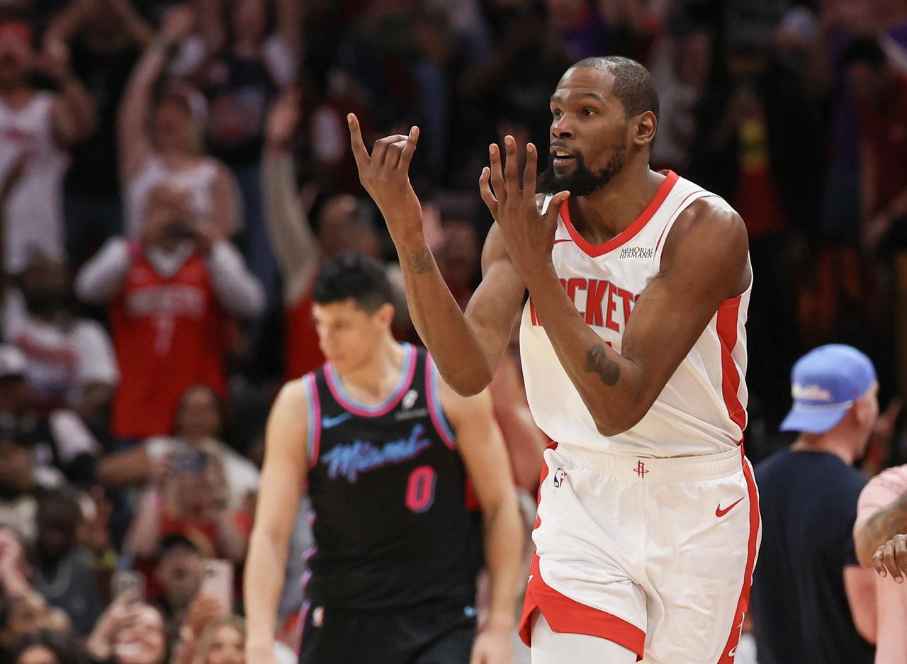 火箭队今天和森林狼队打进了加时赛，本来大家都觉得火箭队最后时刻已经没有指望，但杜