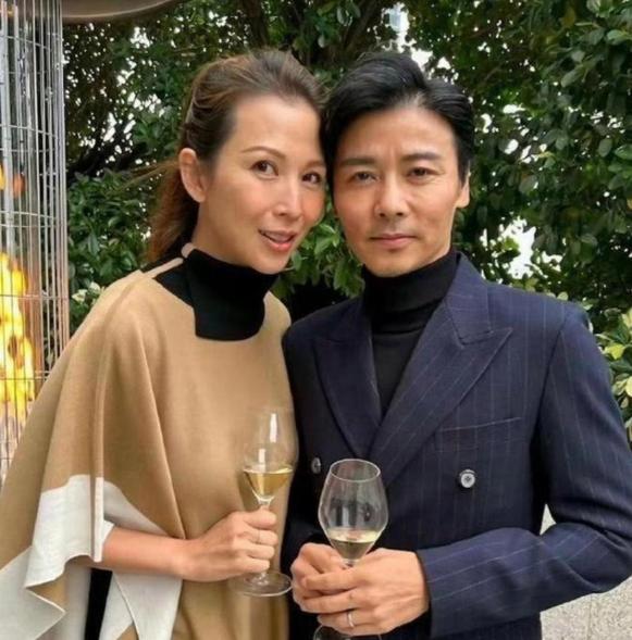 当年主持人当着张晋的面直言：“你老婆陪了刘銮雄6年。”全场瞬间安静，所有人都等着