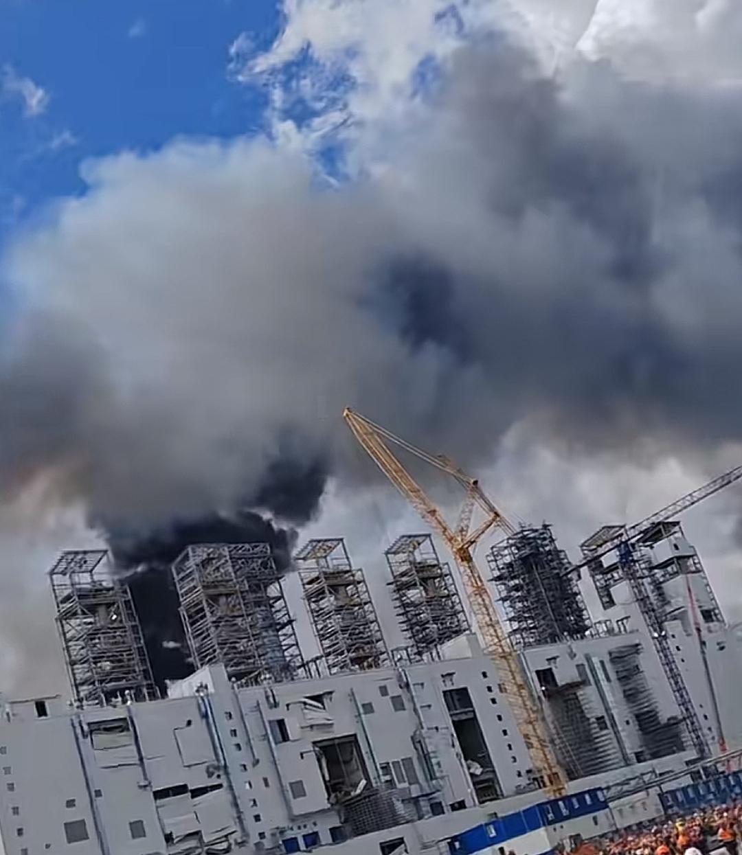 揪心！俄罗斯阿穆尔化工项目爆炸，多名国人在异国遭遇劫难😔
看完这条新闻，心里沉