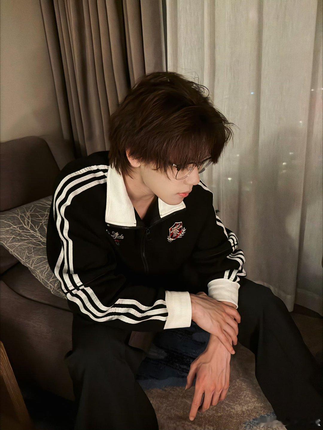 绝意yyyy绝意0723生日快乐绝意 廿二启迢迢新程 day4如图 这张特别特别