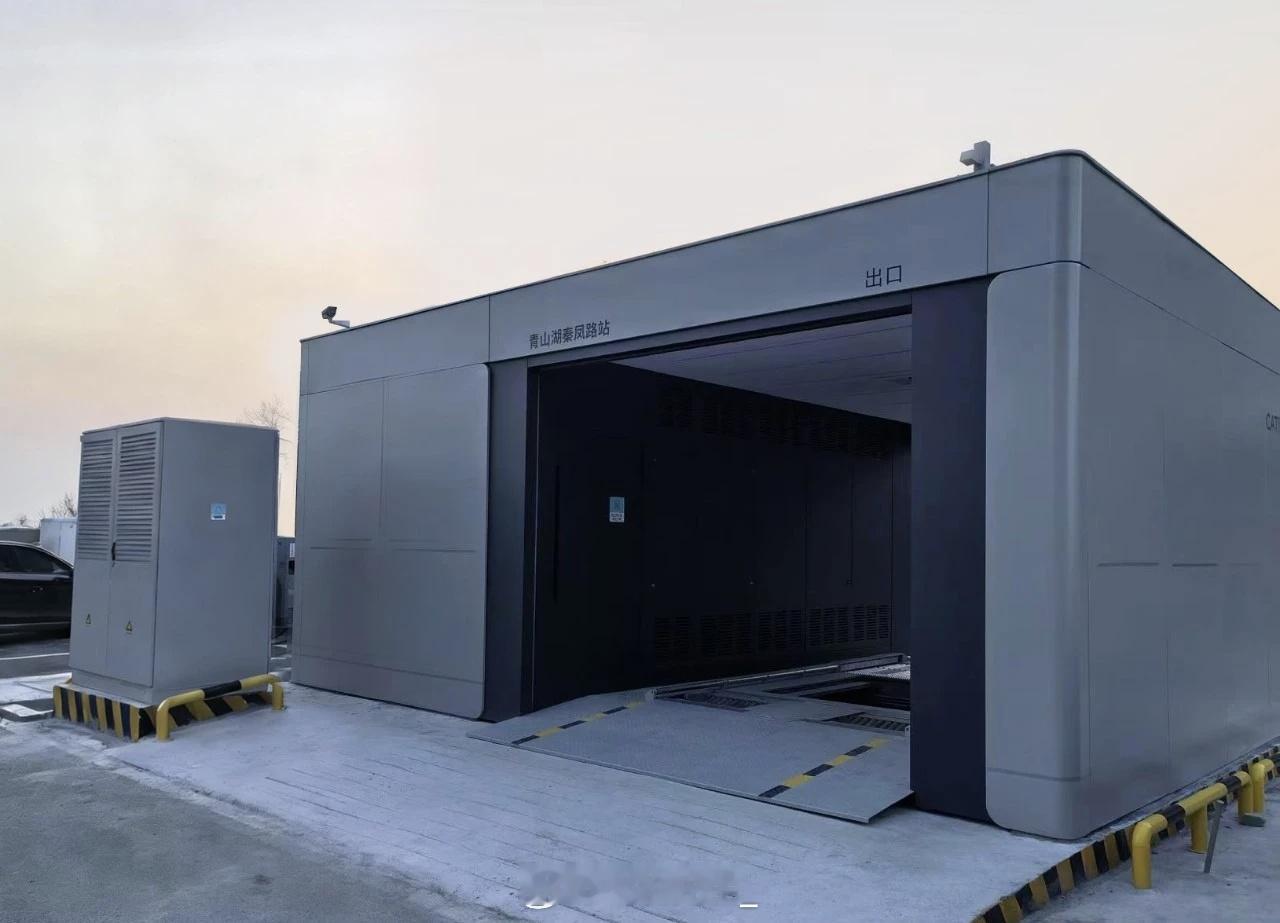 宁德的换电站铺设也很快。单纯巧克力换电已经来到 1020 座。现在宁德换电网络主