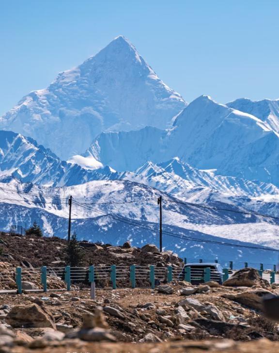 新都桥-康定，被美景贯穿的S434也太绝了‼️
以为G318够美了
直到我自驾了