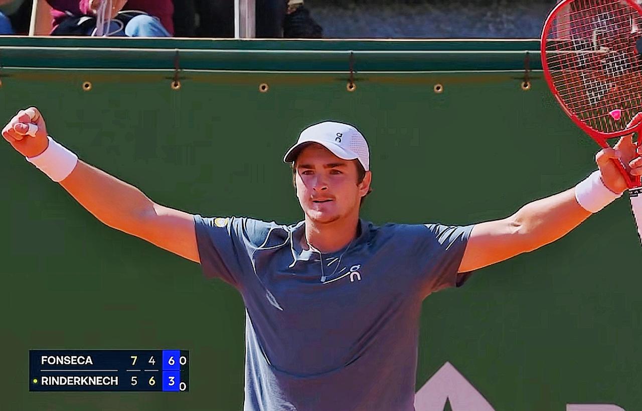 新生代丰塞卡蒙特卡洛大师赛第三轮对阵贝雷蒂尼时刻
        北京时间202