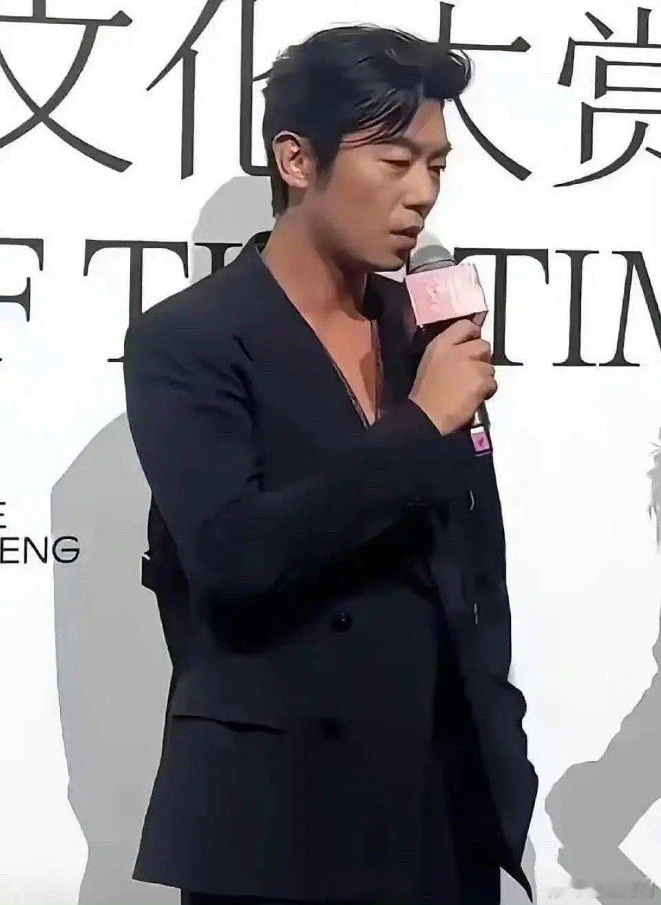 朱亚文行走的荷尔蒙怎么成这样了[哆啦A梦害怕] ​​​