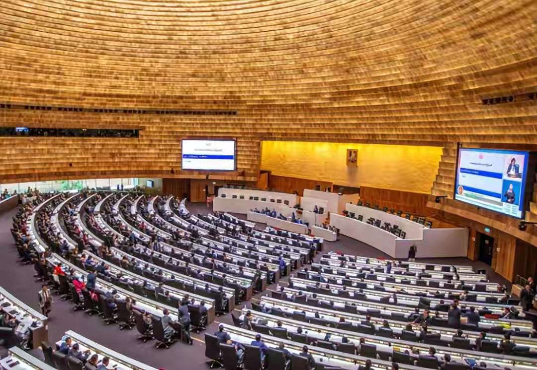 战火烧到家门口，中国出手了，高层冒着炮火去办了一件大事
硝烟弥漫，炮火连天。当战