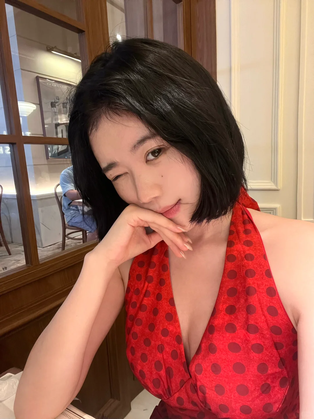 和漂亮姐姐吃饭