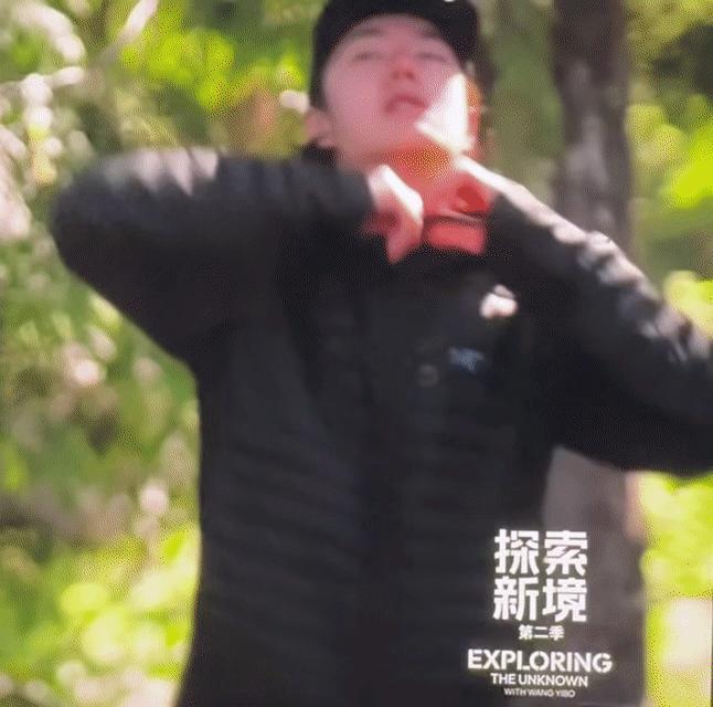 笑死了，果然“中二少年”欢乐多[笑哭]
看看“中二之魂”熊熊燃烧的最酷的那个酷盖