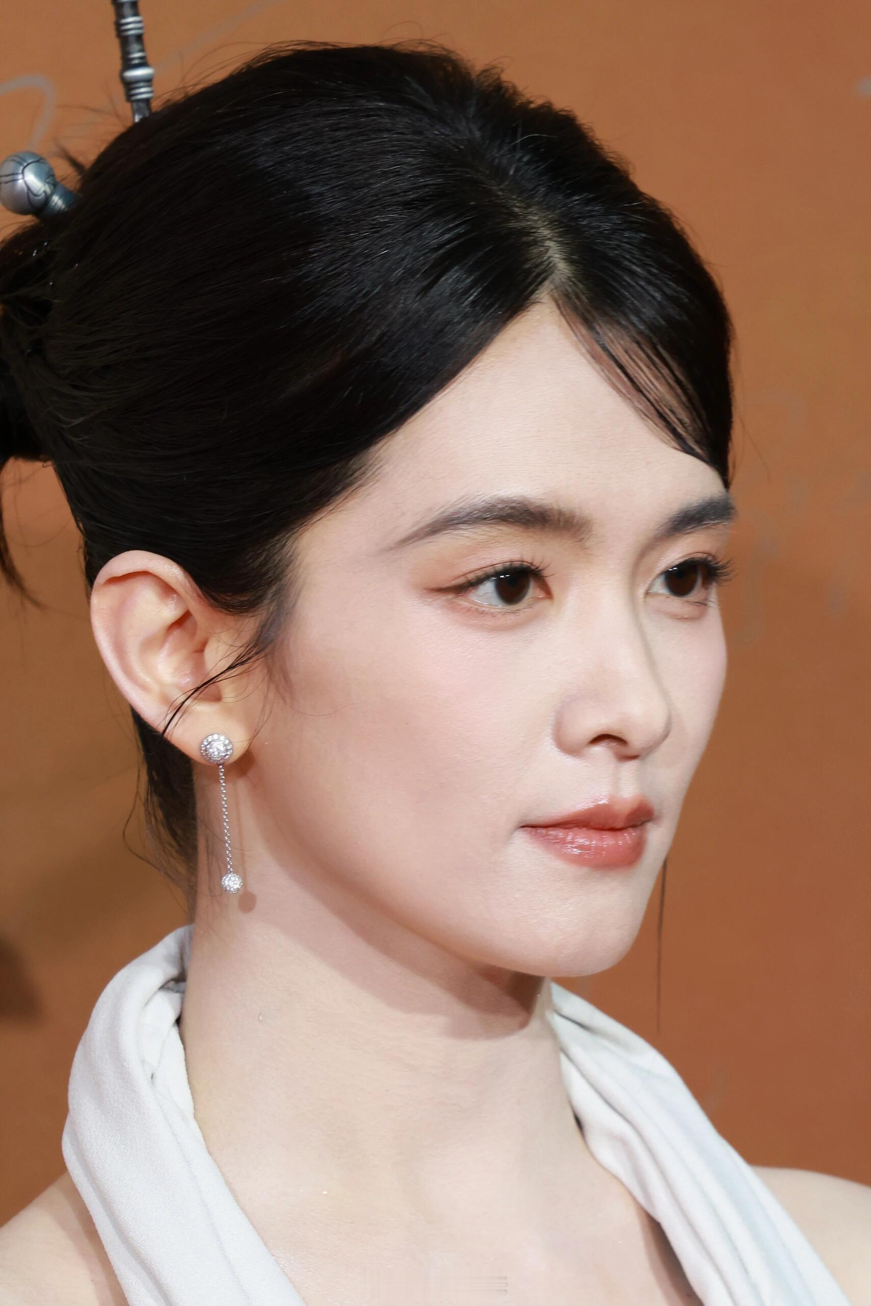 陈昊宇生图 ​​​