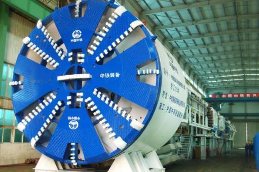 中国商家这次没惯着！广州生产的两台盾构机，按合同约定需付清尾款才能发货，印度客户