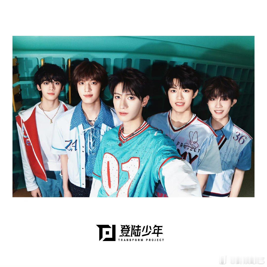 时代峰峻离倒闭越来越远了从默默无闻到遍地开花，各大场合都有楼人，实力与人气一路飙