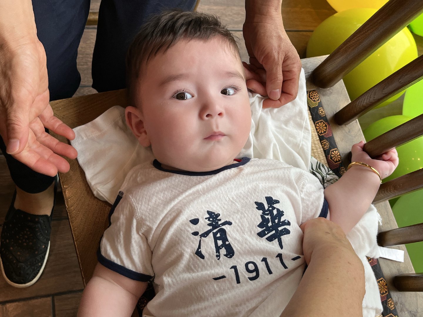 iPhone相册有个自动生成的那些年相册，今天提醒我看每一年的618的照片于是就