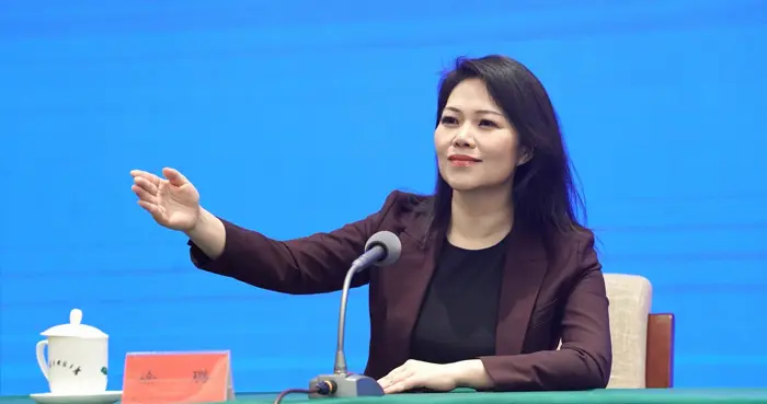 全国总工会新任新闻发言人亮相