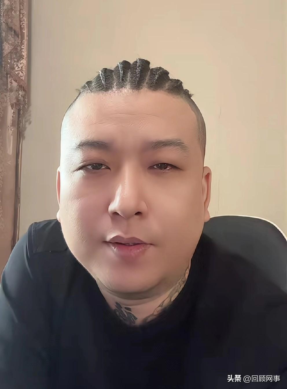 T佑聊婚礼必到的有舞帝利哥，天津李四！

          聊到舞帝老利，T佑
