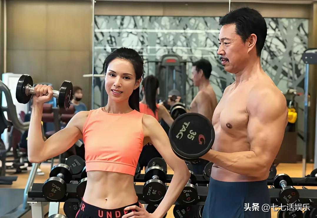 年龄在张丰毅那只是数字！
     看着70岁的张丰毅和60岁的李若彤健身画面，