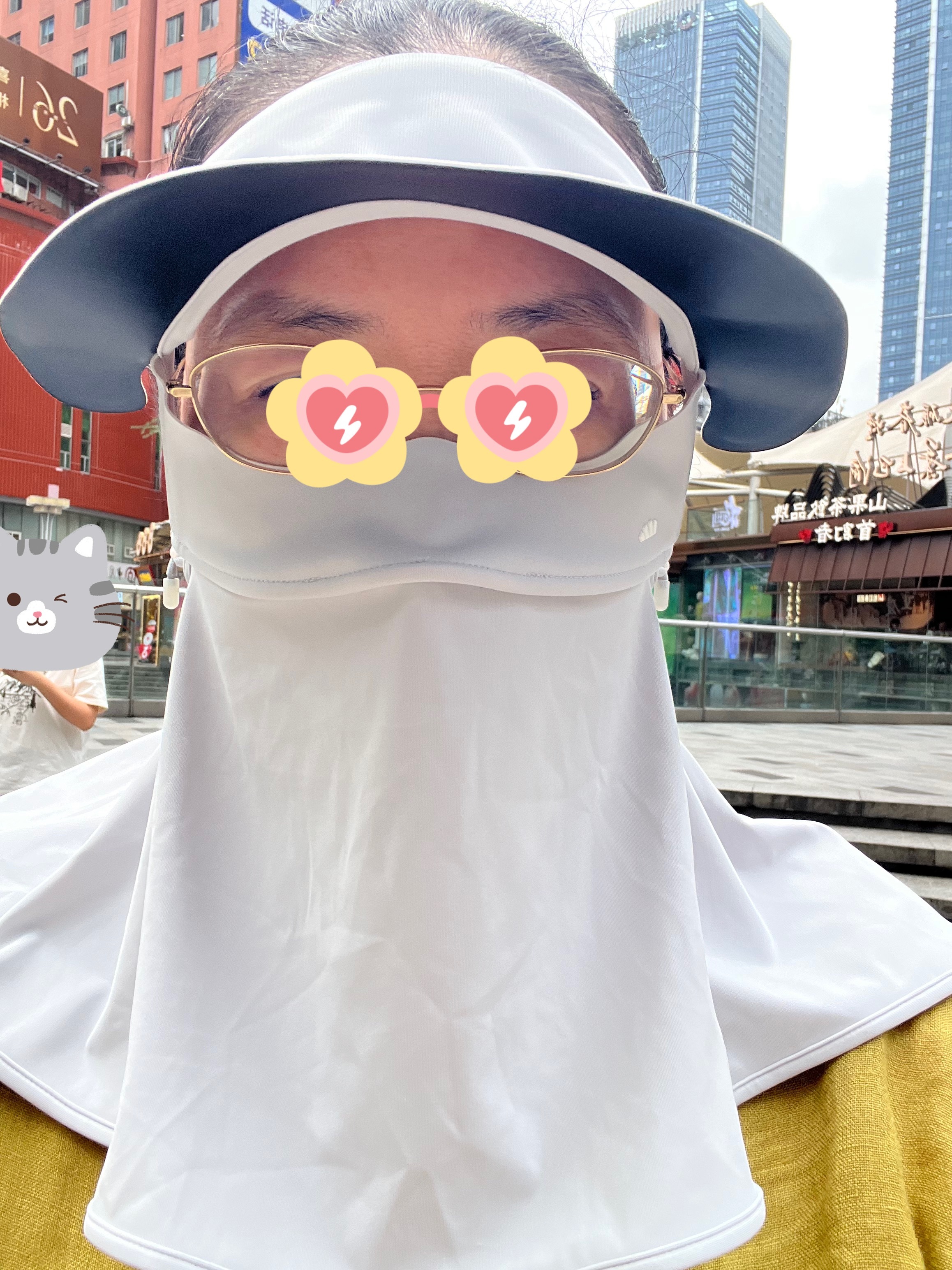随手拍冒个泡 吃一堑长一智。之前从来不做防晒，现在伤不起啊。脖子过敏，除了打伞，