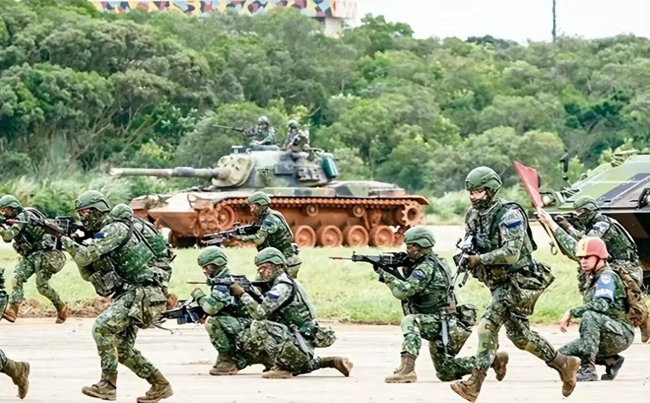 台湾的军事实力和乌克兰对比怎么样？说出来可能不信，光是台湾的军力，都能把乌克兰按