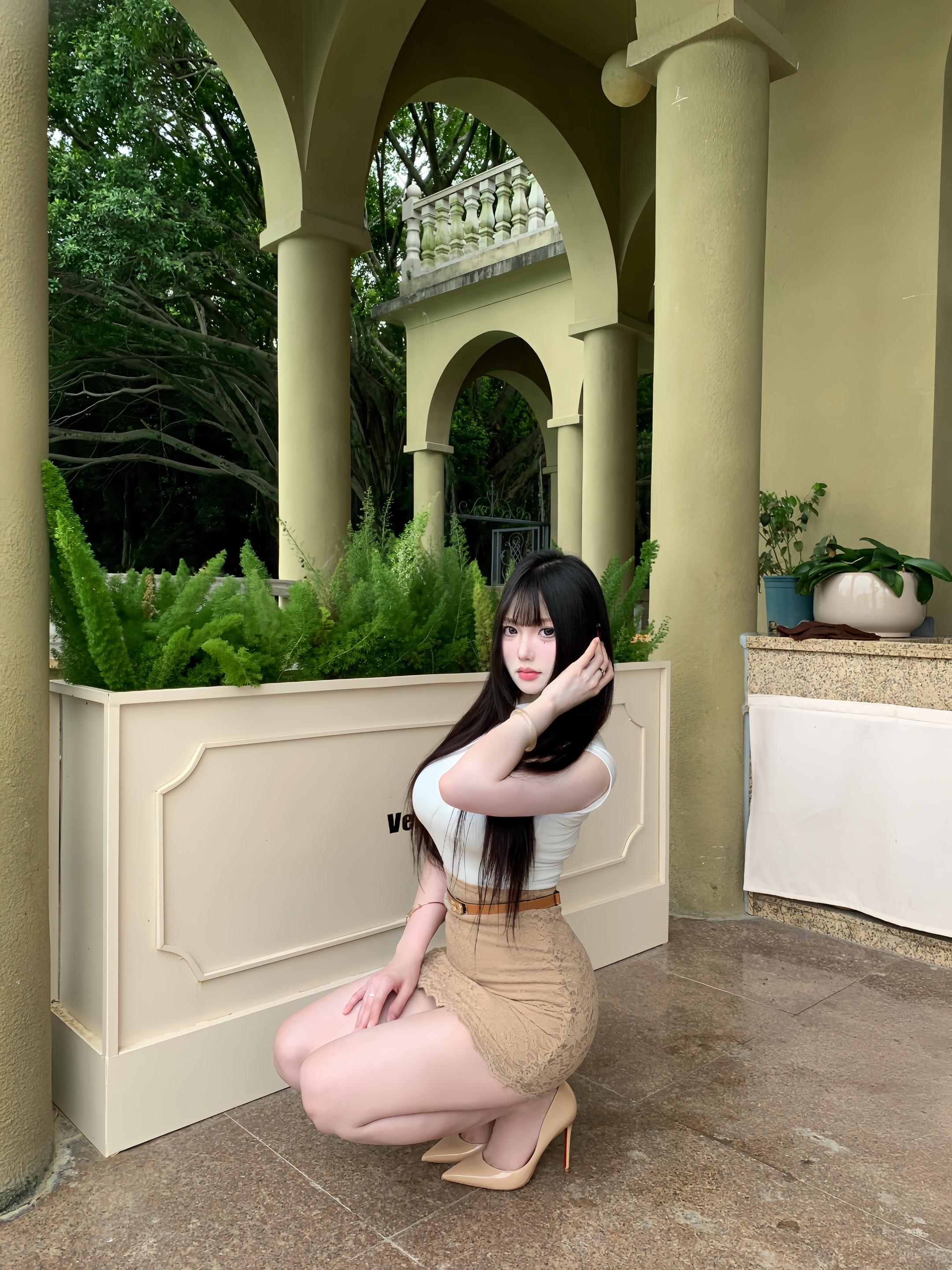 穿蕾丝半裙 做气质女人