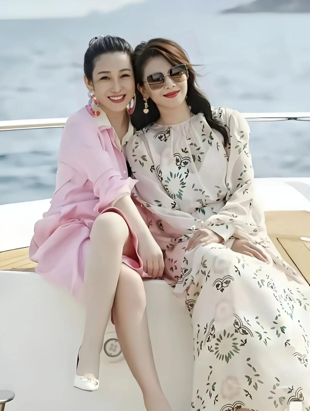 刘涛闺蜜团有多强？秦海璐百万借款不打借条

刘涛选男人的眼光，就那样，但闺蜜团，