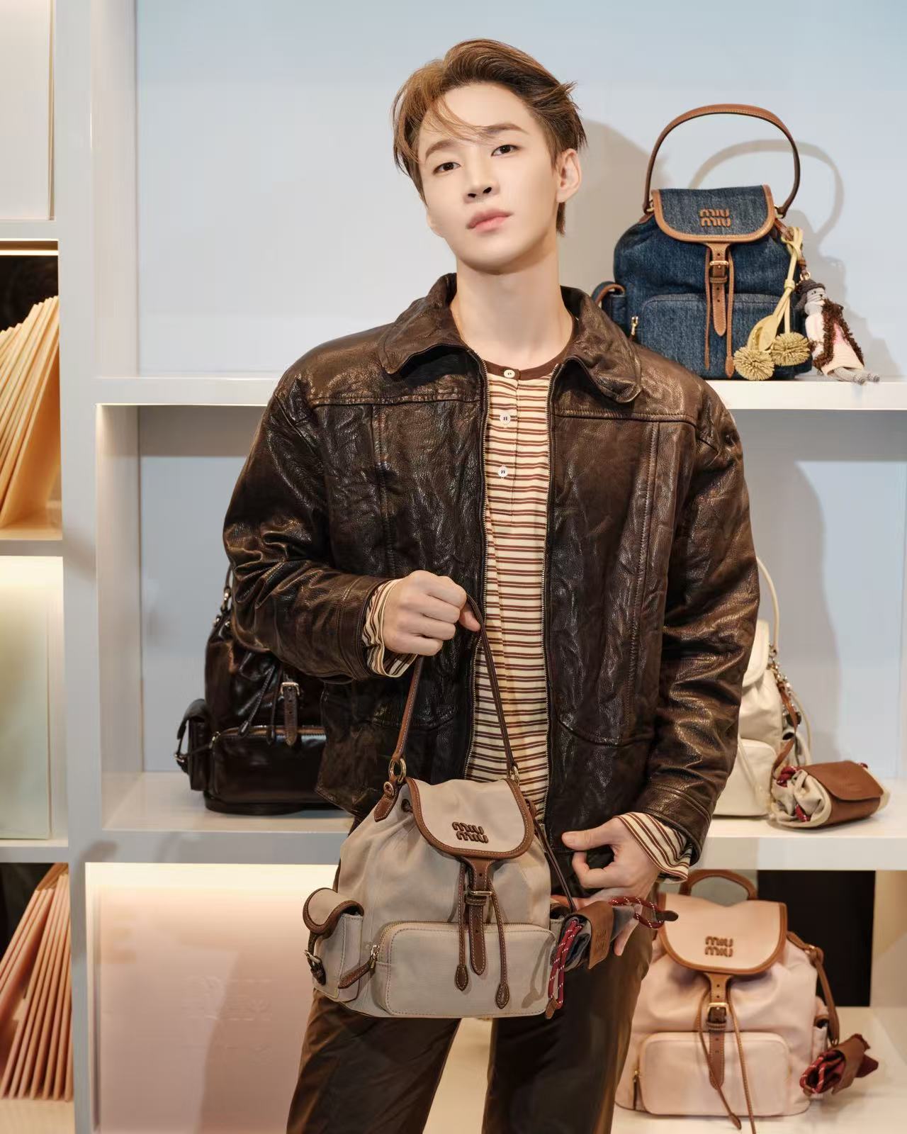 时尚灵感解读 Miu Miu呈献以音乐为核心灵感的Vinyl Club限时店，透