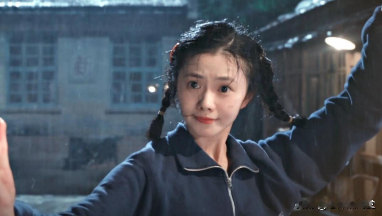 央视八套王炸上新！杨紫42集非遗大剧《家业》，徽墨藏尽大国风骨
 
大婚当日突逢