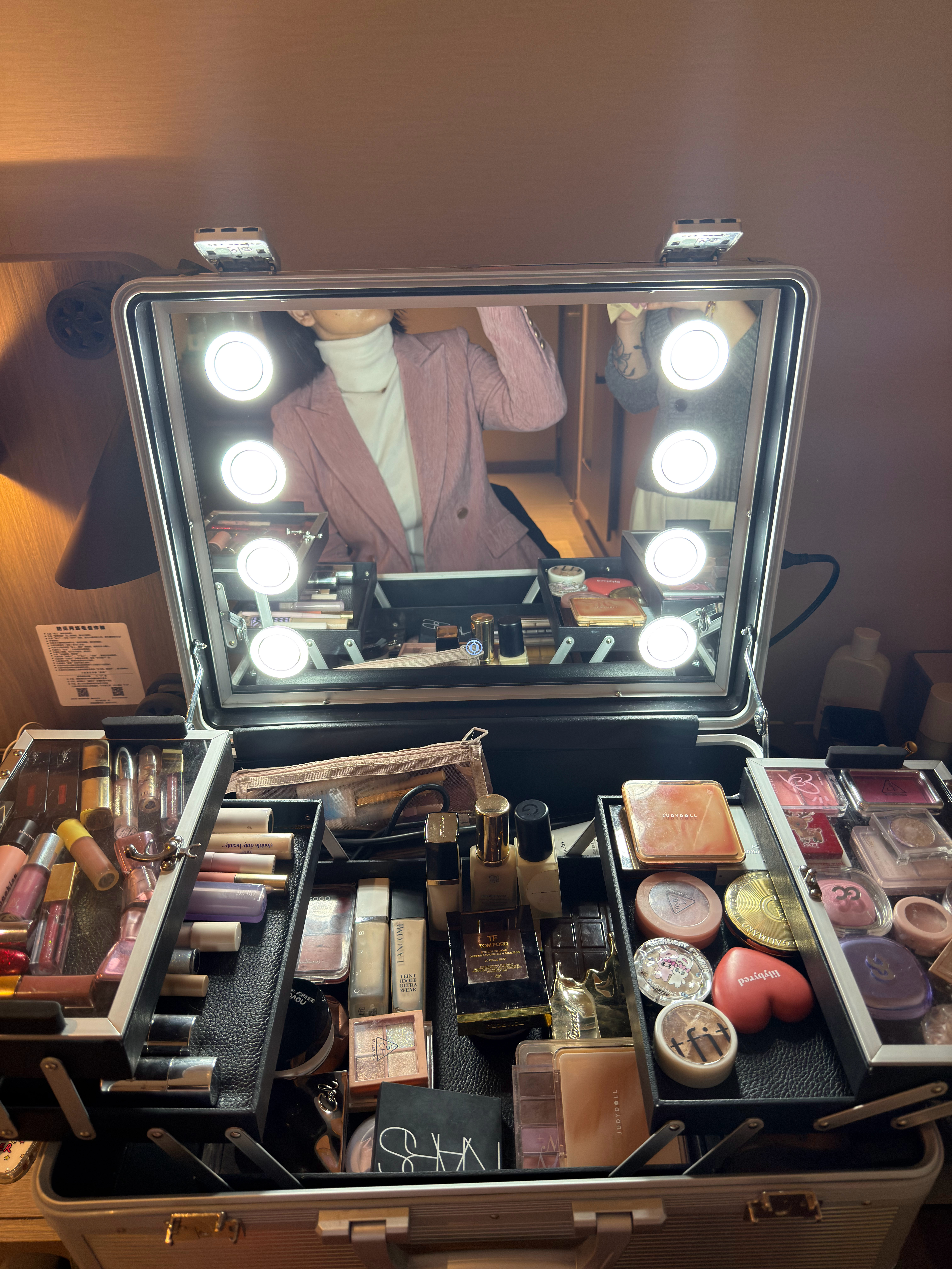 早安朋友们！开工！ 