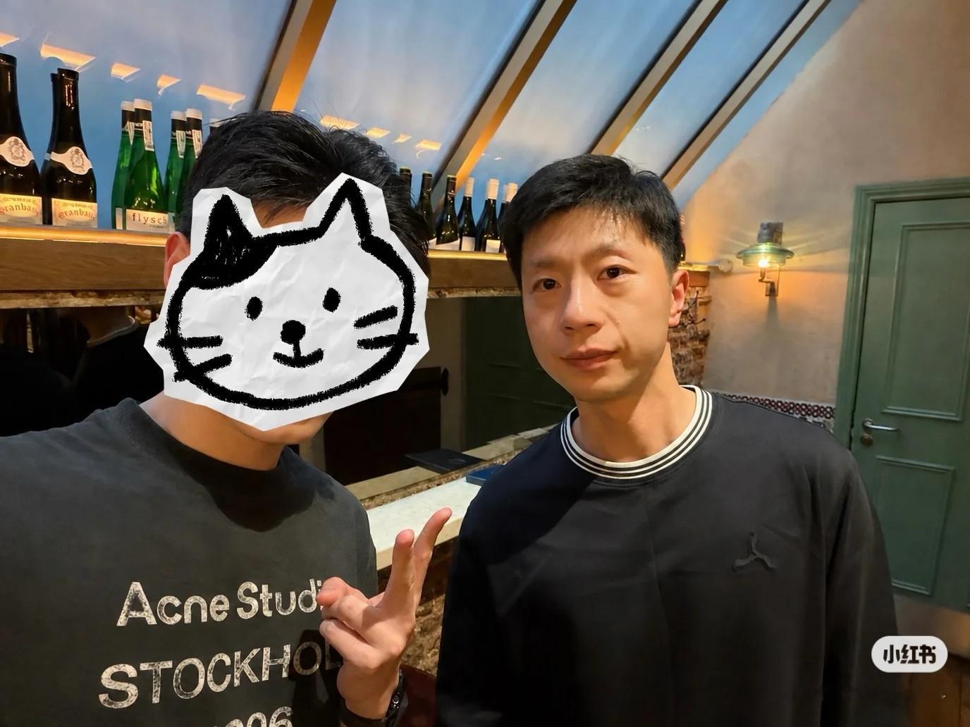 新的一天偶遇马龙合影卡 去看了英超嘛