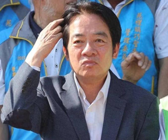 [下雨]赖清德突然出来对美国总统特朗普喊话了！赖清德表示，特朗普若让中国放弃武力