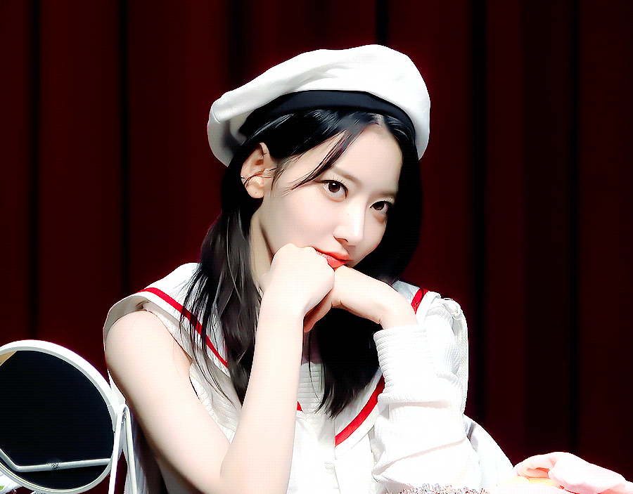 投稿【宫脇咲良】🐱 