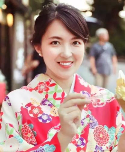 今天，那个前些日子刚宣称自己的奶奶、姥姥、姨姥都自愿当日本“慰.安妇”的民进党发